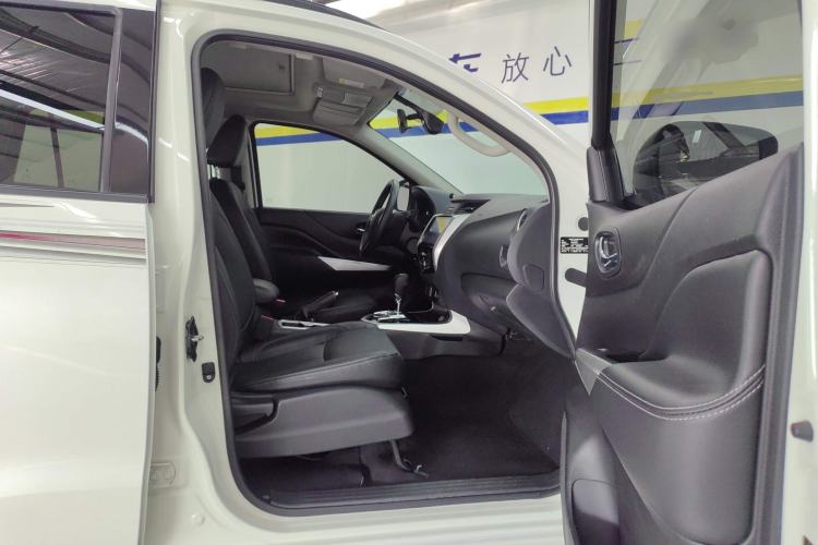 Used Nissan Terra 2020 2.5L XL Upper Automatic Two-Wheel Drive Luxury Edition Right Front Seat