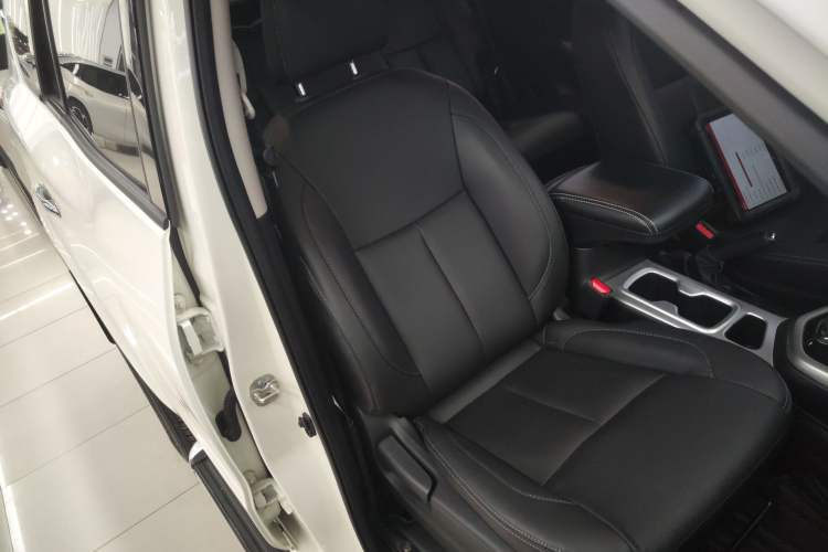 Used Nissan Terra 2020 2.5L XL Upper Automatic Two-Wheel Drive Luxury Edition Right Front Seat