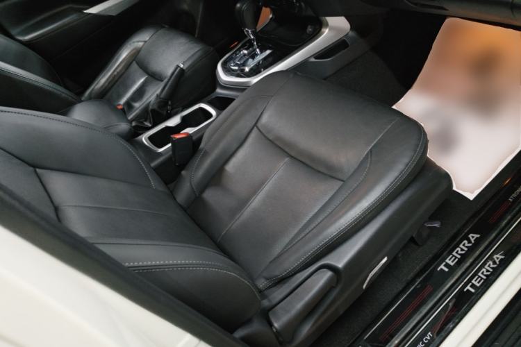 Used Nissan Terra 2020 2.5L XV 4WD Automatic Four-Wheel Drive Flagship Edition Right Front Seat