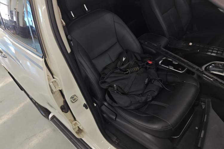 Used Nissan Terra 2020 2.5L XL Upper 4WD Automatic Four-Wheel Drive Luxury Edition Right Front Seat