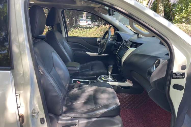 Used Nissan Terra 2020 2.5L XL Upper Automatic Two-Wheel Drive Luxury Edition Right Front Seat