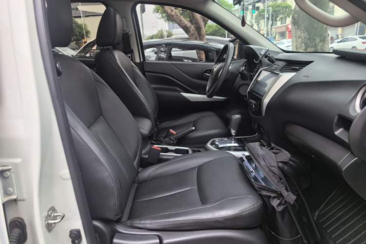 Used Nissan Terra 2020 2.5L XL Upper Automatic Two-Wheel Drive Luxury Edition Right Front Seat