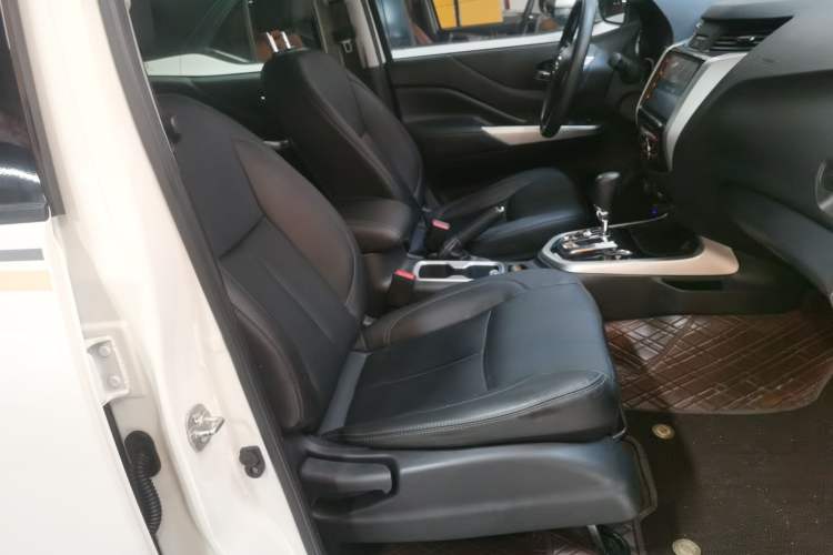 Used Nissan Terra 2020 2.5L XL Upper 4WD Automatic Four-Wheel Drive Luxury Edition Right Front Seat