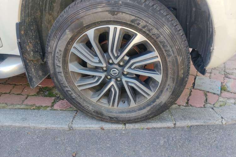 Used Nissan Terra 2020 2.5L XV 4WD Automatic Four-Wheel Drive Flagship Edition Right Front Wheel Hub