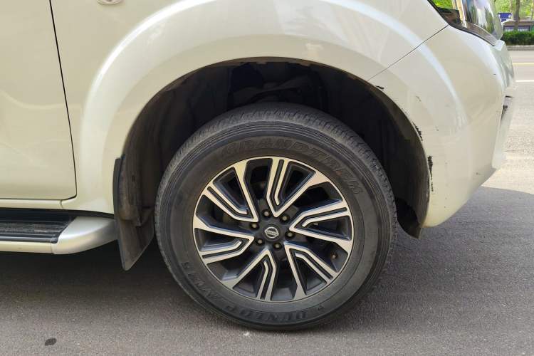 Used Nissan Terra 2020 2.5L XL Upper Automatic Two-Wheel Drive Luxury Edition Right Front Wheel Hub