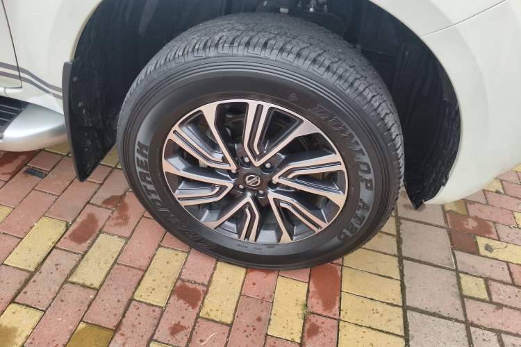 Used Nissan Terra 2020 2.5L XL Upper 4WD Automatic Four-Wheel Drive Luxury Edition Right Front Wheel Hub