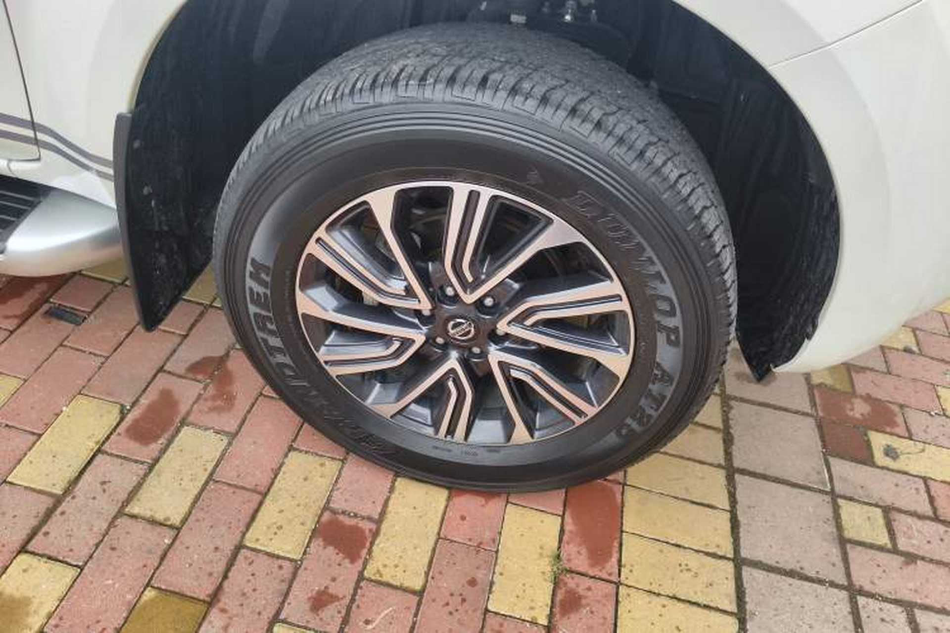 Used Nissan Terra 2020 2.5L XL Upper 4WD Automatic Four-Wheel Drive Luxury Edition Right Front Wheel Hub