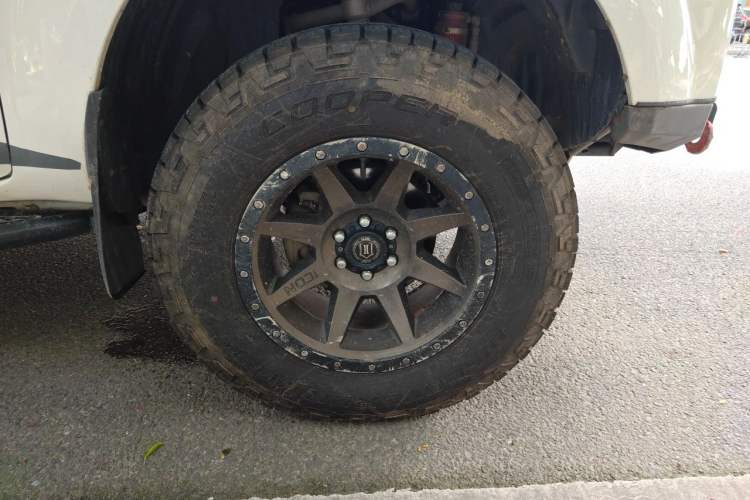 Used Nissan Terra 2020 2.5L XL Upper 4WD Automatic Four-Wheel Drive Luxury Edition Right Front Wheel Hub