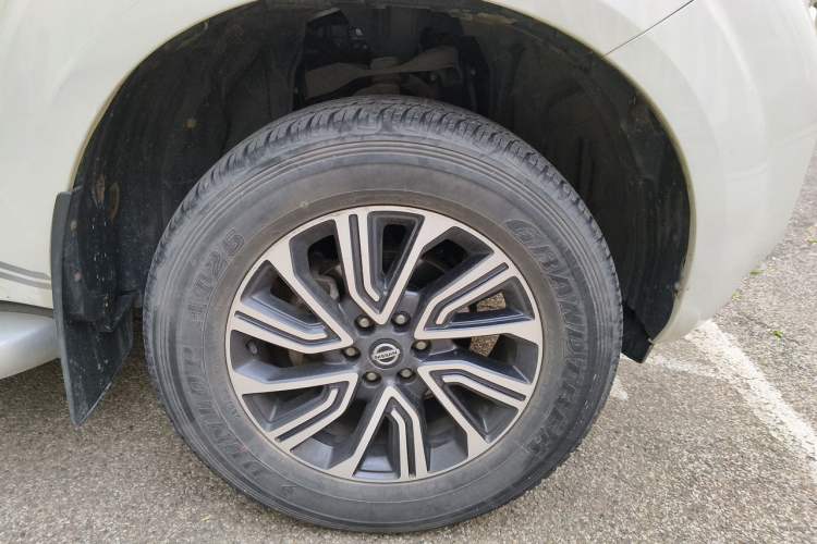 Used Nissan Terra 2020 2.5L XL Upper 4WD Automatic Four-Wheel Drive Luxury Edition Right Front Wheel Hub