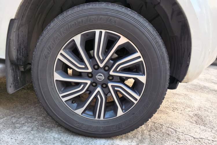Used Nissan Terra 2020 2.5L XL Upper 4WD Automatic Four-Wheel Drive Luxury Edition Right Front Wheel Hub