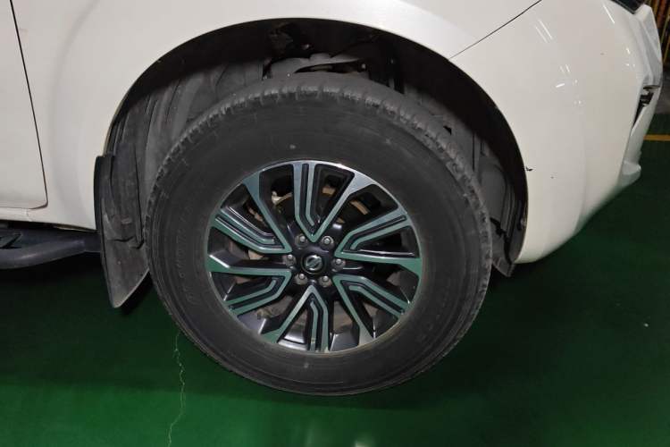 Used Nissan Terra 2020 2.5L XV 4WD Automatic Four-Wheel Drive Flagship Edition Right Front Wheel Hub