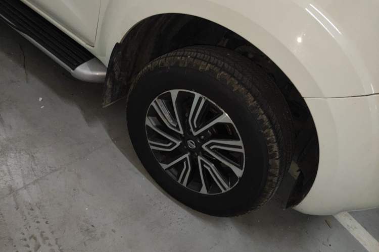 Used Nissan Terra 2020 2.5L XL Upper 4WD Automatic Four-Wheel Drive Luxury Edition Right Front Wheel Hub