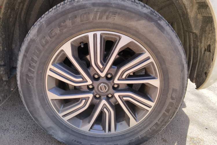 Used Nissan Terra 2020 2.5L XL Upper 4WD Automatic Four-Wheel Drive Luxury Edition Right Front Wheel Hub