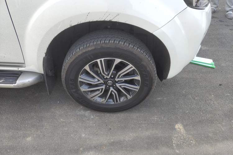 Used Nissan Terra 2020 2.5L XL Upper 4WD Automatic Four-Wheel Drive Luxury Edition Right Front Wheel Hub