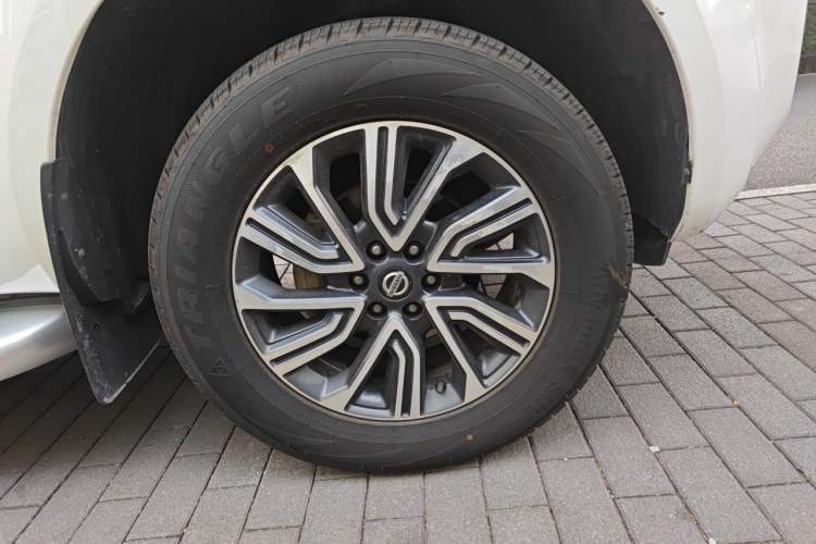 Used Nissan Terra 2020 2.5L XV 4WD Automatic Four-Wheel Drive Flagship Edition Right Front Wheel Hub