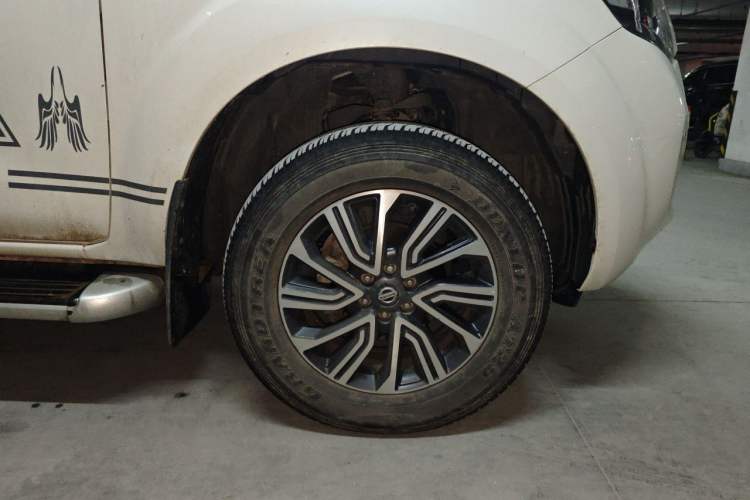 Used Nissan Terra 2020 2.5L XL Upper Automatic Two-Wheel Drive Luxury Edition Right Front Wheel Hub