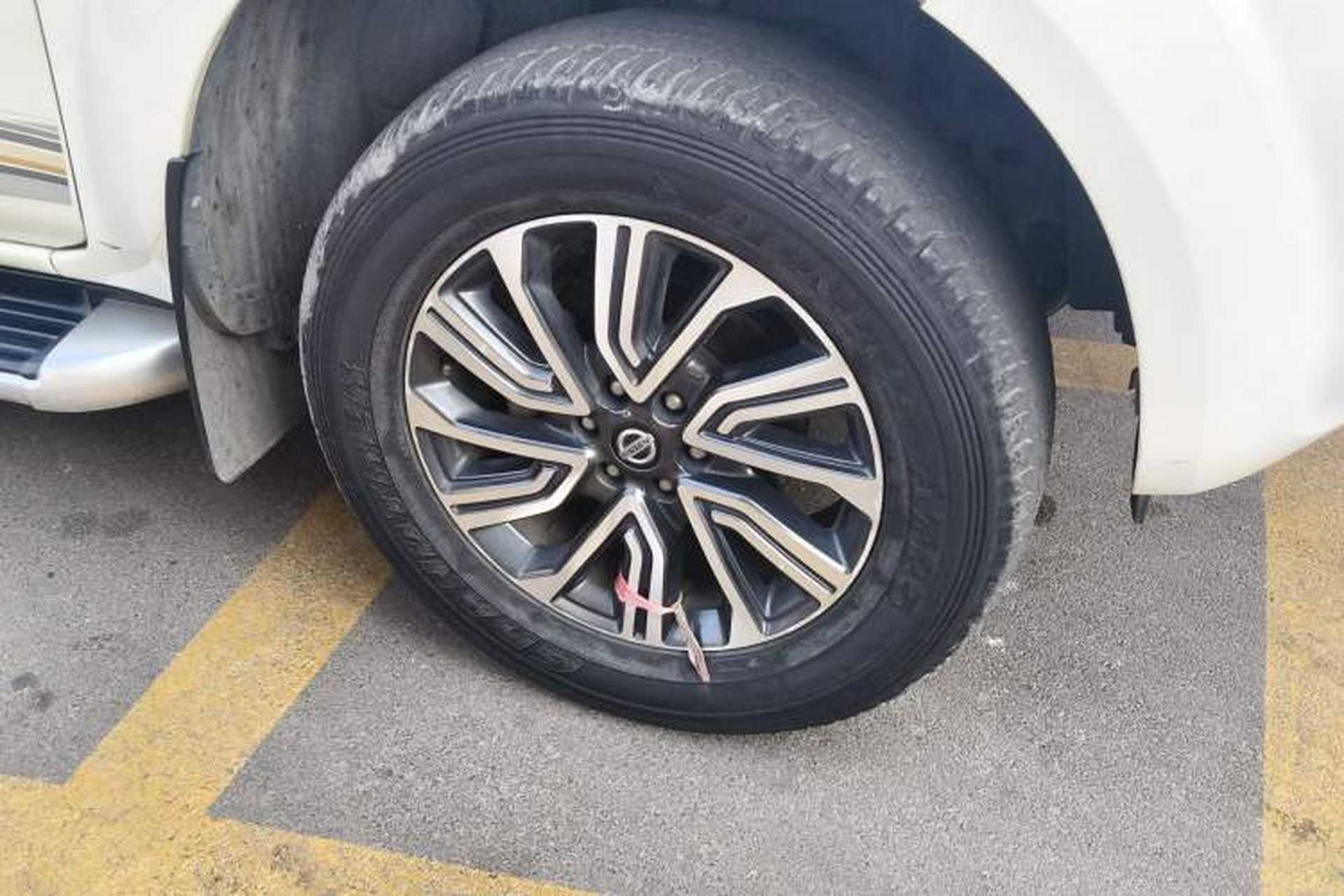 Used Nissan Terra 2020 2.5L XL Upper 4WD Automatic Four-Wheel Drive Luxury Edition Right Front Wheel Hub