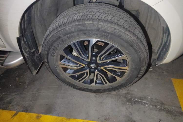 Used Nissan Terra 2020 2.5L XL Upper 4WD Automatic Four-Wheel Drive Luxury Edition Right Front Wheel Hub