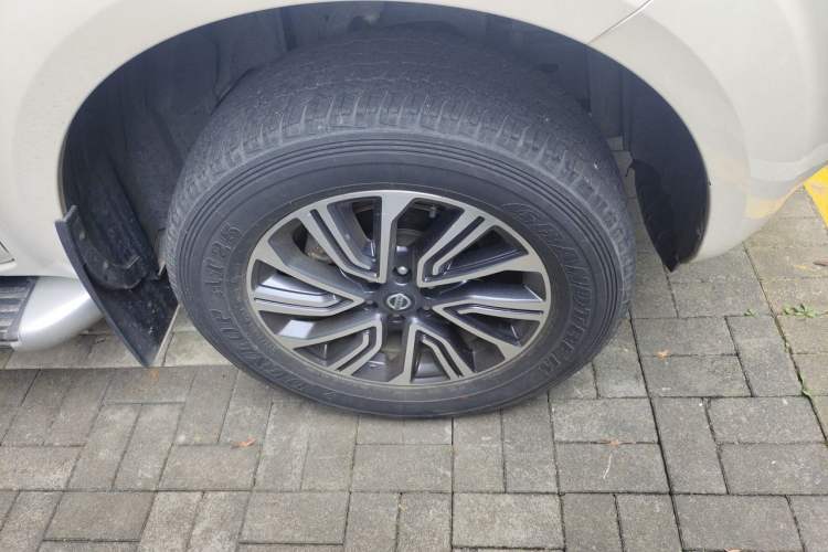 Used Nissan Terra 2020 2.5L XL Upper Automatic Two-Wheel Drive Luxury Edition Right Front Wheel Hub