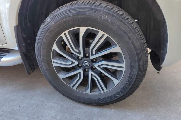 Used Nissan Terra 2020 2.5L XV 4WD Automatic Four-Wheel Drive Flagship Edition Right Front Wheel Hub