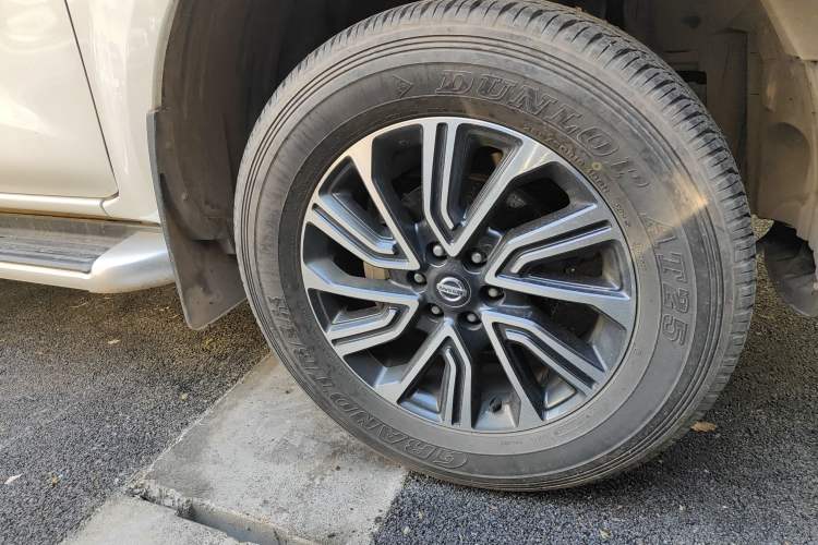 Used Nissan Terra 2020 2.5L XL Upper Automatic Two-Wheel Drive Luxury Edition Right Front Wheel Hub