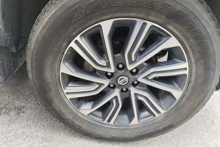 Used Nissan Terra 2020 2.5L XL Upper 4WD Automatic Four-Wheel Drive Luxury Edition Right Front Wheel Hub