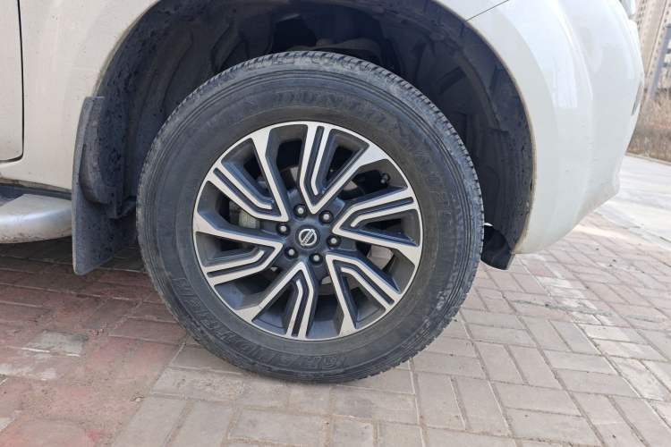 Used Nissan Terra 2020 2.5L XL Upper 4WD Automatic Four-Wheel Drive Luxury Edition Right Front Wheel Hub
