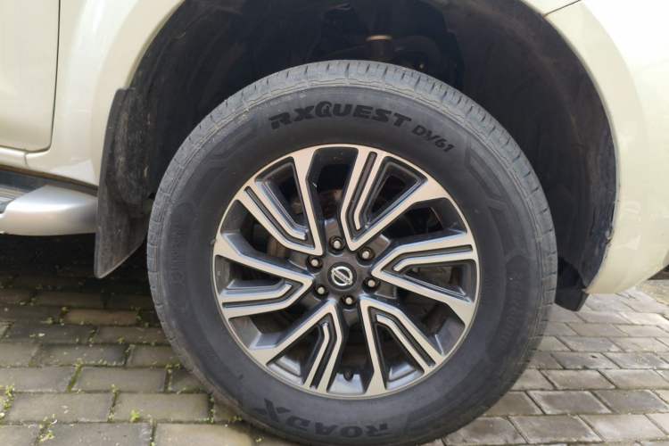 Used Nissan Terra 2020 2.5L XL Upper Automatic Two-Wheel Drive Luxury Edition Right Front Wheel Hub