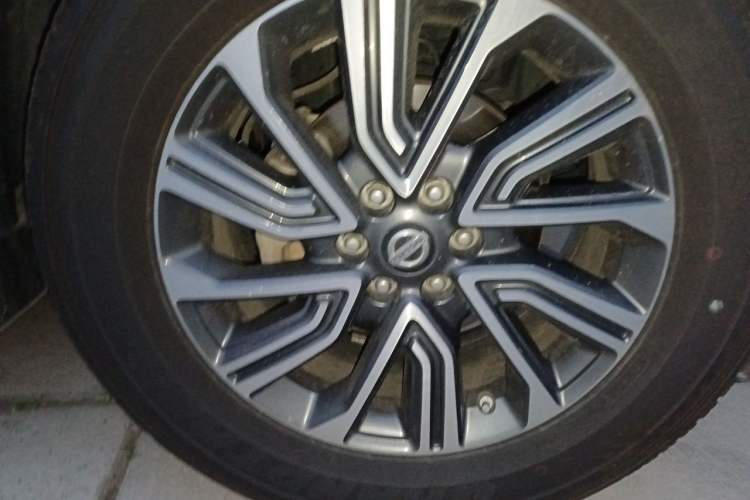 Used Nissan Terra 2020 2.5L XL Upper 4WD Automatic Four-Wheel Drive Luxury Edition Right Front Wheel Hub