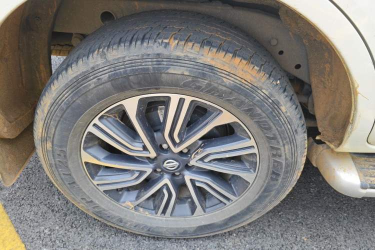 Used Nissan Terra 2020 2.5L XL Upper 4WD Automatic Four-Wheel Drive Luxury Edition Right Front Wheel Hub