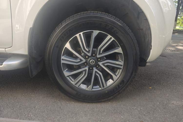 Used Nissan Terra 2020 2.5L XV 4WD Automatic Four-Wheel Drive Flagship Edition Right Front Wheel Hub