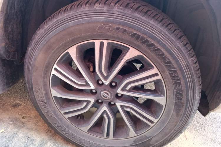 Used Nissan Terra 2020 2.5L XL Upper Automatic Two-Wheel Drive Luxury Edition Right Front Wheel Hub