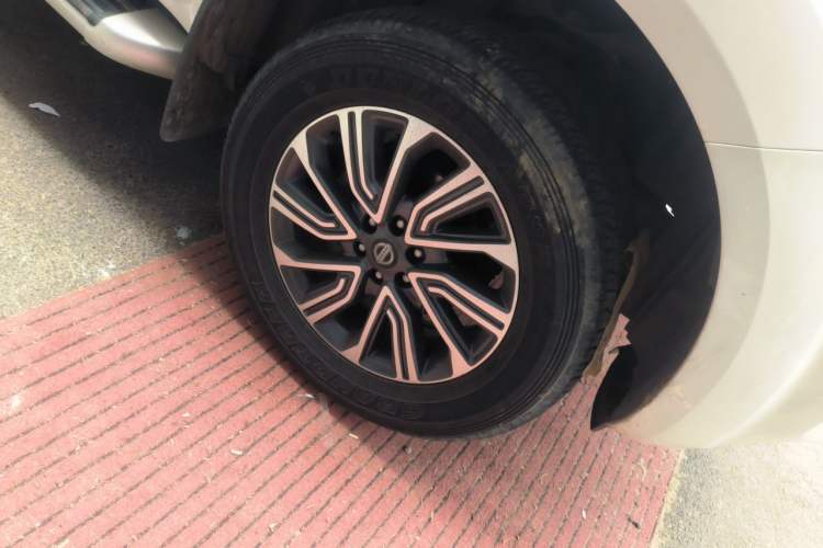 Used Nissan Terra 2020 2.5L XL Upper Automatic Two-Wheel Drive Luxury Edition Right Front Wheel Hub