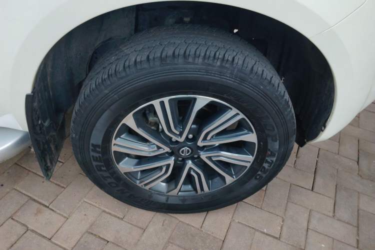 Used Nissan Terra 2020 2.5L XV 4WD Automatic Four-Wheel Drive Flagship Edition Right Front Wheel Hub