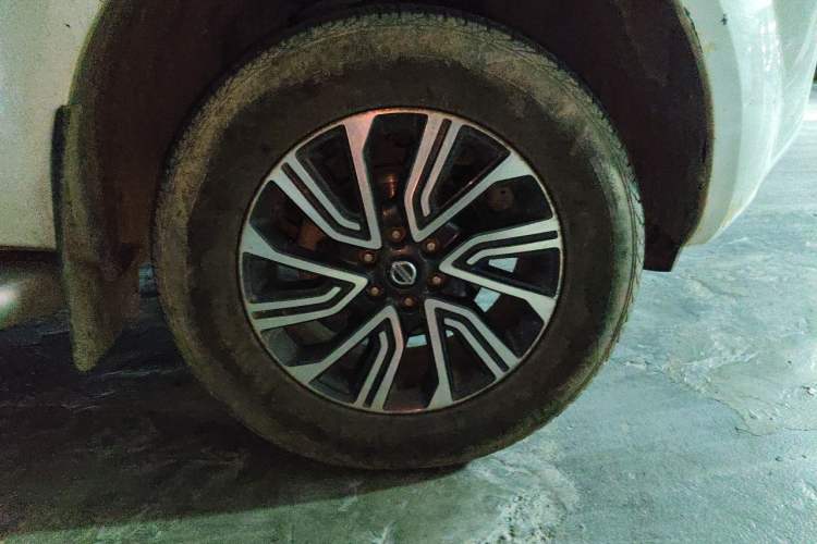 Used Nissan Terra 2020 2.5L XL Upper 4WD Automatic Four-Wheel Drive Luxury Edition Right Front Wheel Hub