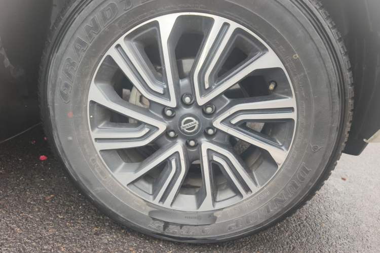 Used Nissan Terra 2020 2.5L XL Upper Automatic Two-Wheel Drive Luxury Edition Right Front Wheel Hub