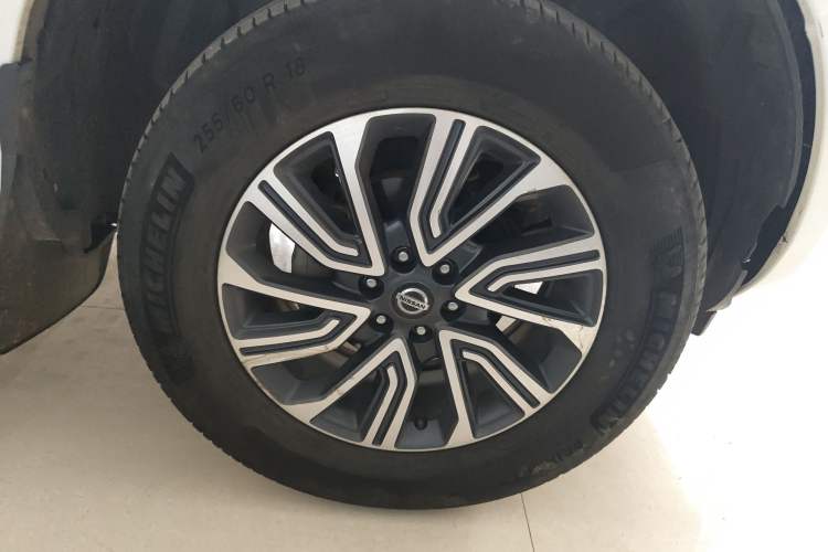Used Nissan Terra 2020 2.5L XL Upper 4WD Automatic Four-Wheel Drive Luxury Edition Right Front Wheel Hub