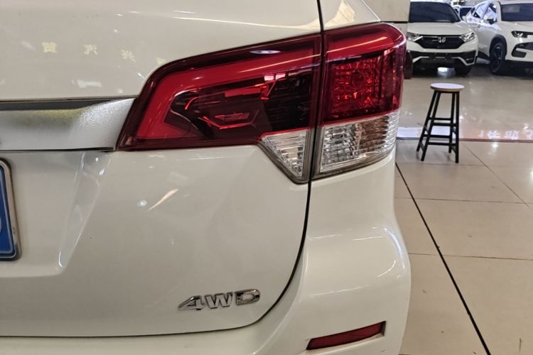 Used Nissan Terra 2020 2.5L XL Upper 4WD Automatic Four-Wheel Drive Luxury Edition Right Rear Taillight
