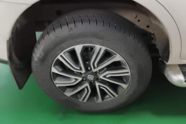 Used Nissan Terra 2020 2.5L XL Upper 4WD Automatic Four-Wheel Drive Luxury Edition Right Rear Wheel Hub