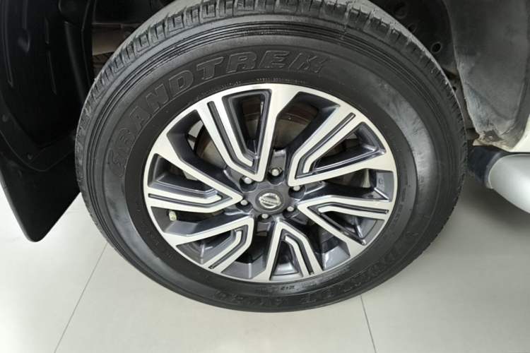 Used Nissan Terra 2020 2.5L XL Upper Automatic Two-Wheel Drive Luxury Edition Right Rear Wheel Hub