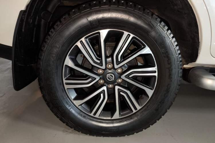 Used Nissan Terra 2020 2.5L XL Upper 4WD Automatic Four-Wheel Drive Luxury Edition Right Rear Wheel Hub