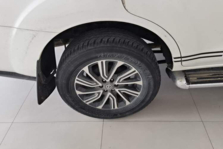 Used Nissan Terra 2020 2.5L XL Upper 4WD Automatic Four-Wheel Drive Luxury Edition Right Rear Wheel Hub