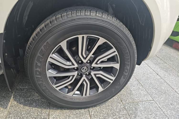 Used Nissan Terra 2020 2.5L XE Manual Two-Wheel-Drive Elite Edition Right Rear Wheel Hub