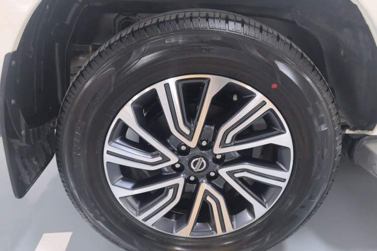 Used Nissan Terra 2020 2.5L XL Upper Automatic Two-Wheel Drive Luxury Edition Right Rear Wheel Hub