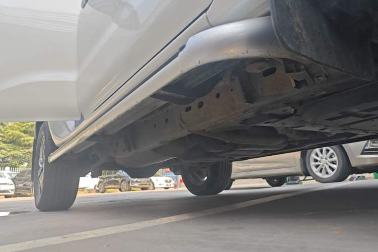 Used Nissan Terra 2020 2.5L XV 4WD Automatic Four-Wheel Drive Flagship Edition Right Side Sill