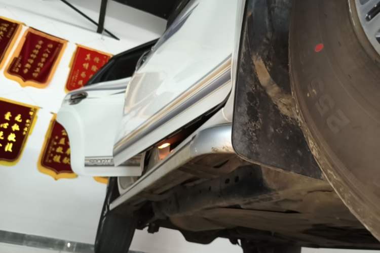Used Nissan Terra 2020 2.5L XL Upper 4WD Automatic Four-Wheel Drive Luxury Edition Right Side Sill