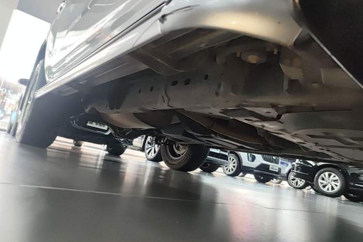 Used Nissan Terra 2020 2.5L XL Upper 4WD Automatic Four-Wheel Drive Luxury Edition Right Side Sill