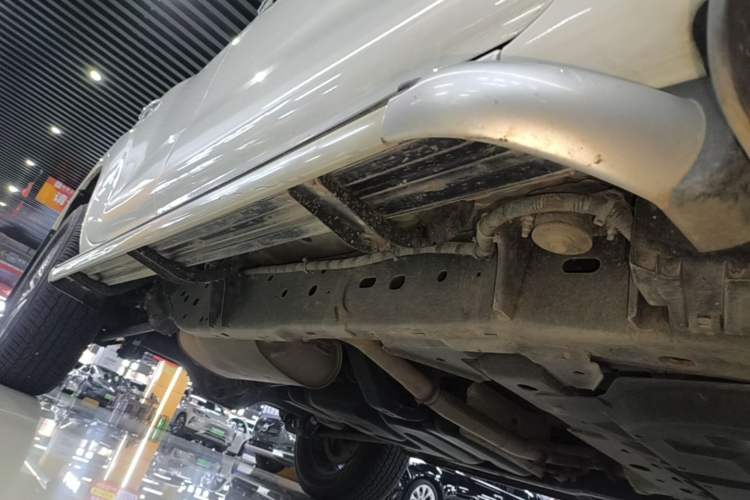 Used Nissan Terra 2020 2.5L XL Upper Automatic Two-Wheel Drive Luxury Edition Right Side Sill