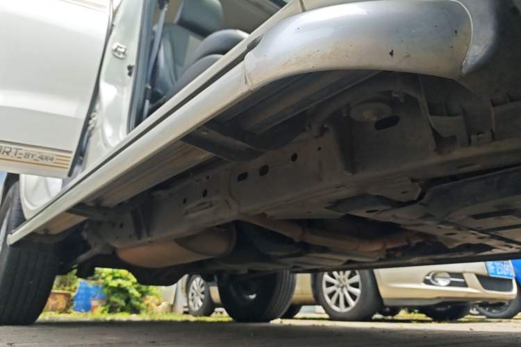 Used Nissan Terra 2020 2.5L XL Upper Automatic Two-Wheel Drive Luxury Edition Right Side Sill