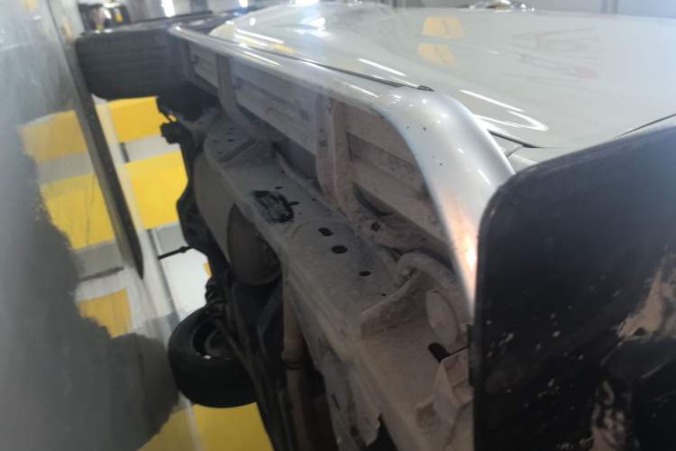 Used Nissan Terra 2020 2.5L XL Upper Automatic Two-Wheel Drive Luxury Edition Right Side Sill